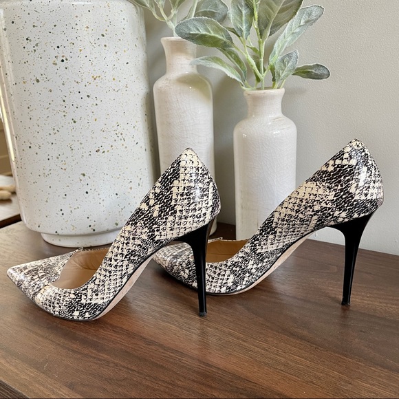 Jimmy Choo Snakeskin Pump - Picture 4 of 5
